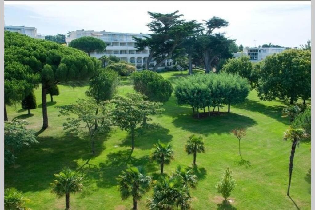 Appartement De Standing Avec Piscine La Baule-Escoublac Luaran gambar